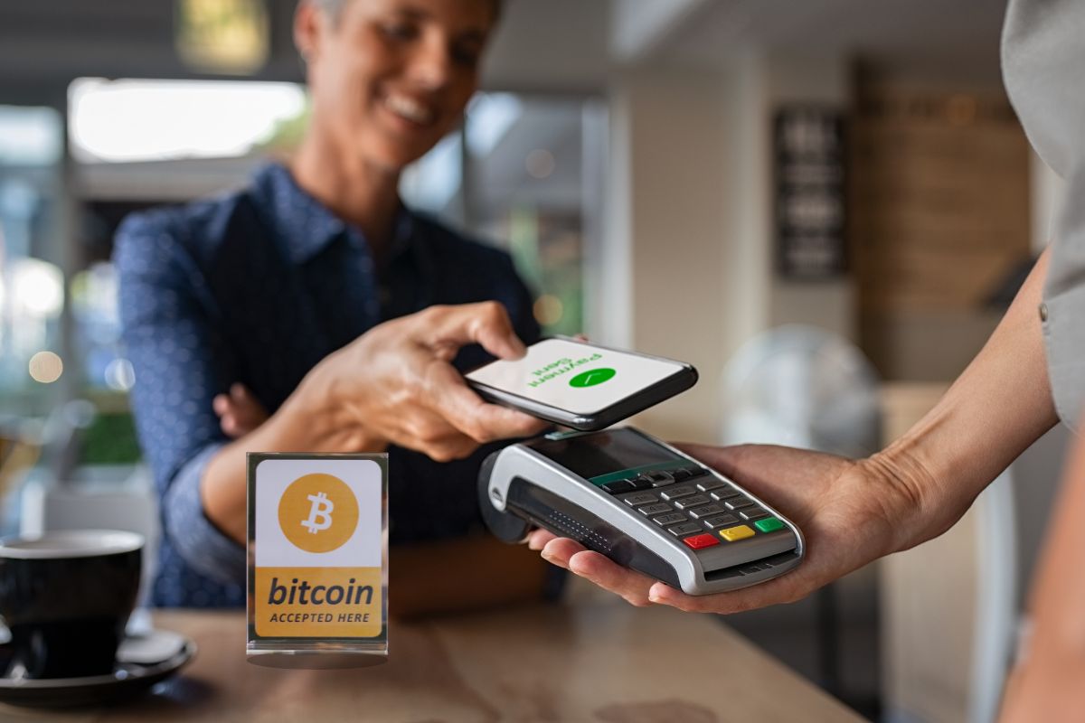 Bitcoin Maximalist Pioneers Lightning Payments